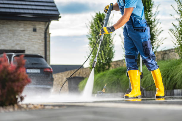Best Gas Station Cleaning  in Llington, MI
